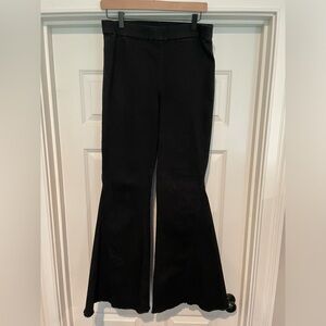Sofia Vergava Super Flare Black Jeans